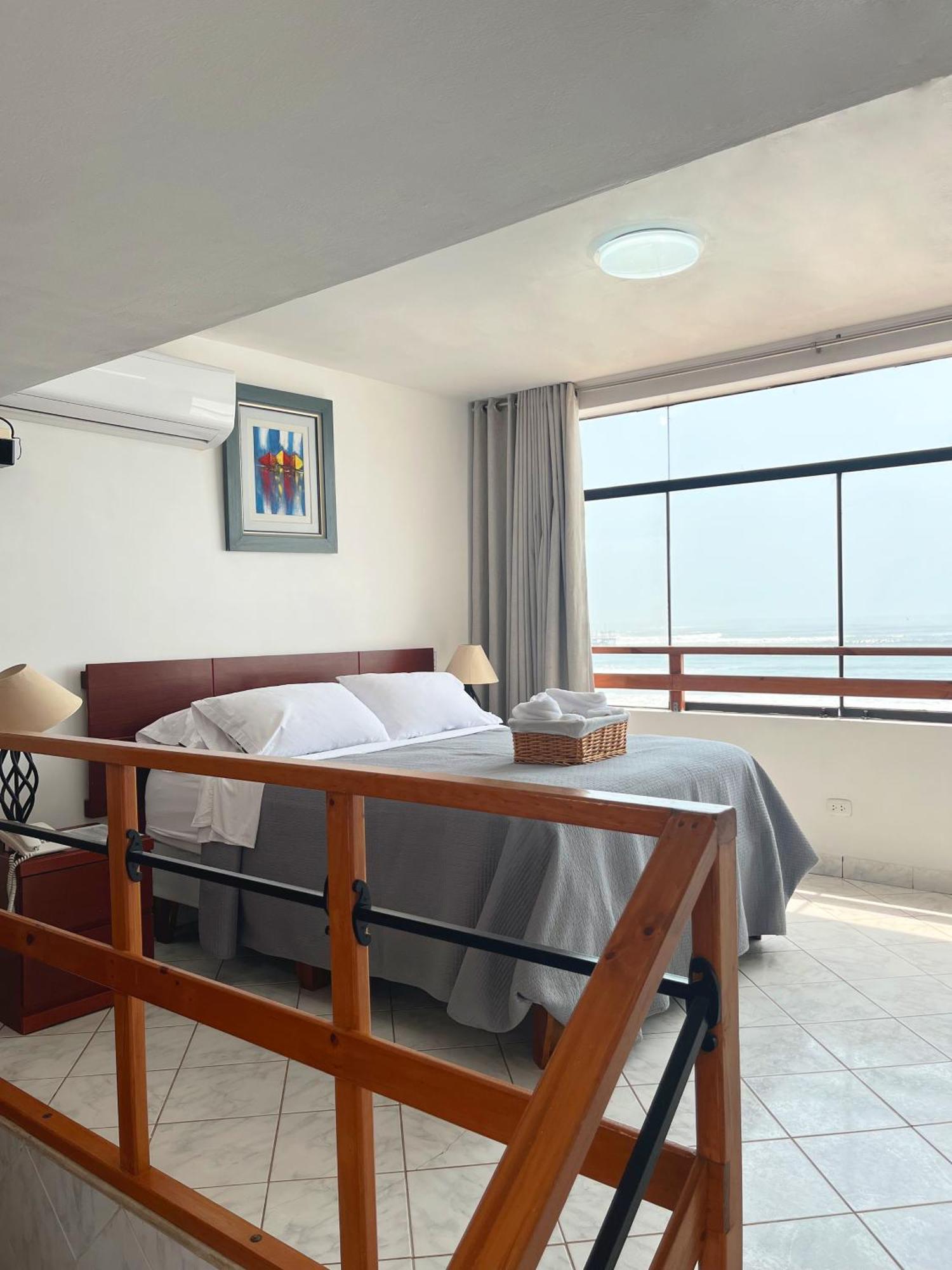 Los Esteros Hostal Huanchaco Extérieur photo